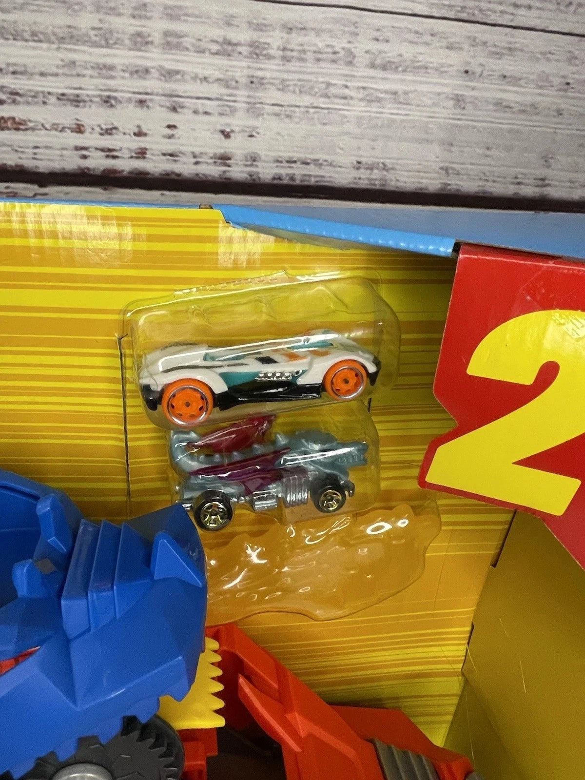 Hot Wheels City Hot Wheels Ultimate Dual Dragon Transporter