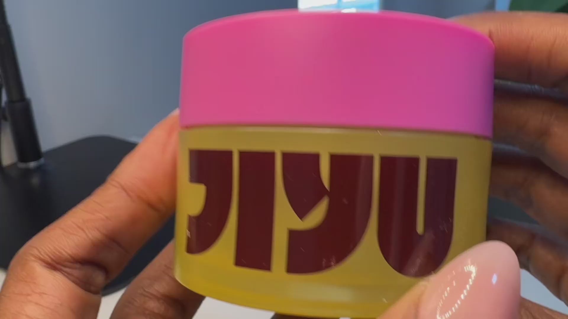 JiYu NAD+ skincare duo for hydration, brightening and radiant-looking skin