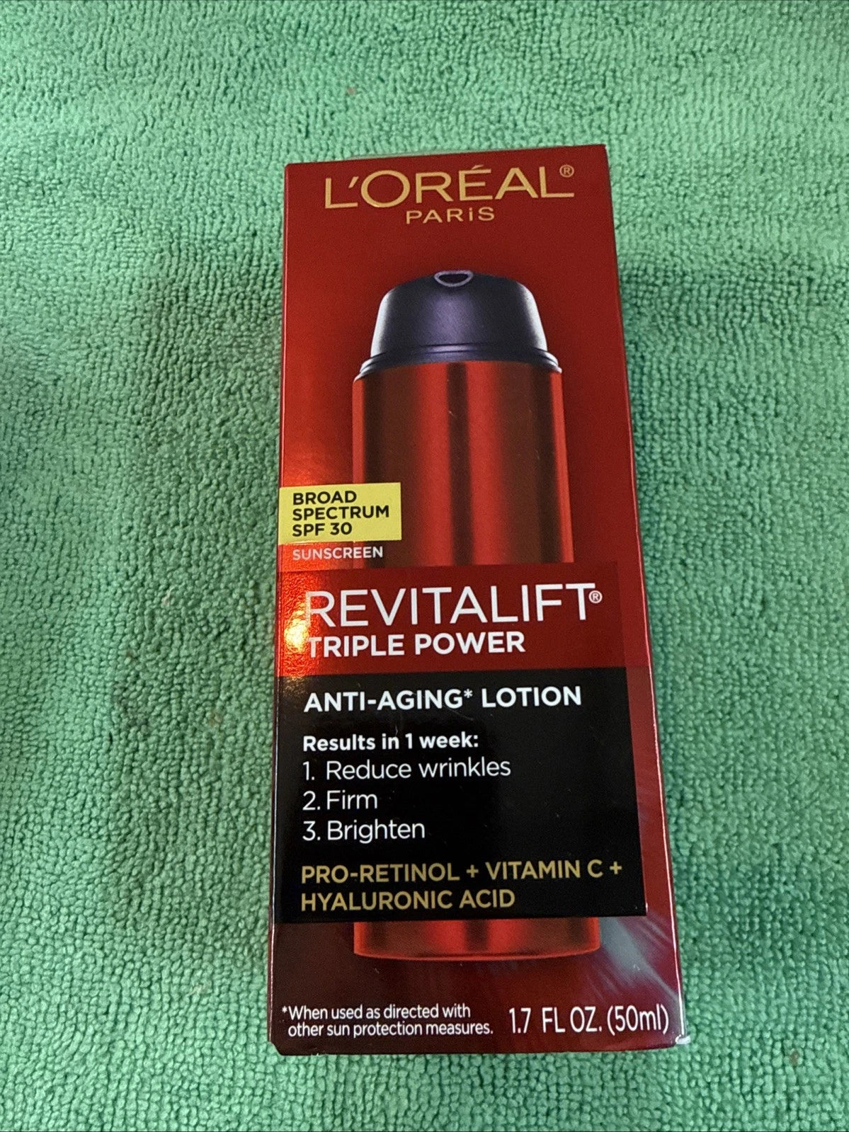 L'Oreal Paris Revitalift Triple Power Anti-Aging Lotion SPF 30