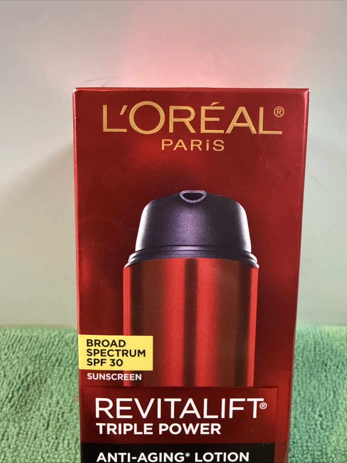 L'Oreal Paris Revitalift Triple Power Anti-Aging Lotion SPF 30